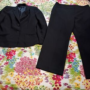 Kasper Black Suit - Jacket And Pants Size 16